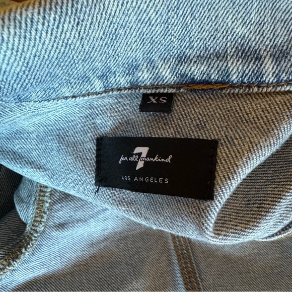 RETAIL $248 Seven for all mankind distressed cropped Jean jacket light denim - Picture 4 of 9